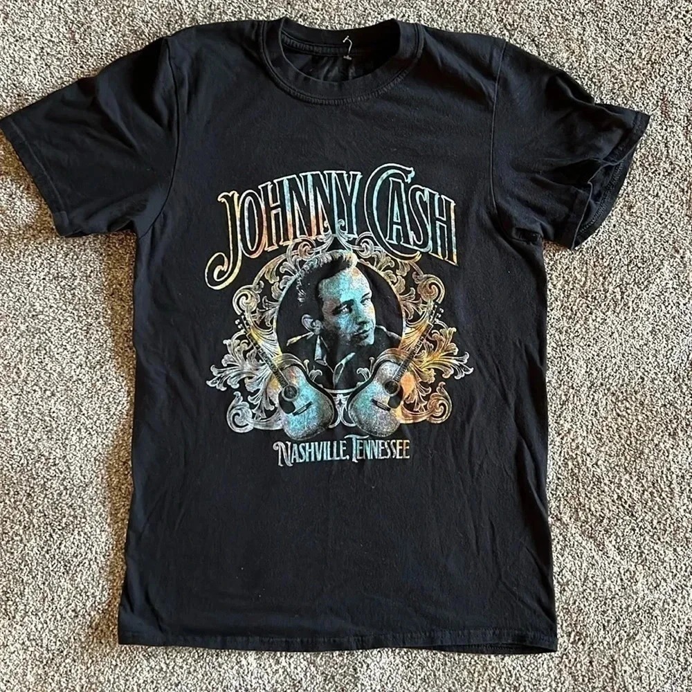 Johnny Cash tshirt women's medium fitted black Nashville Tennessee‎